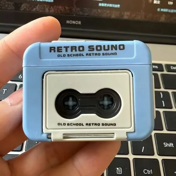 Retro Audio Recorder 1001