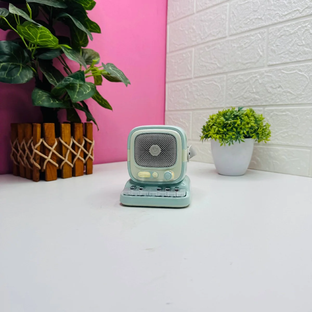 C60 Wireless Karaoke Speaker with Microphone image 4