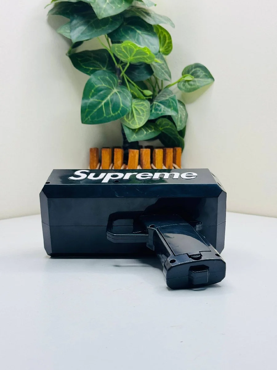 Supreme Money Gun G0701 image 3