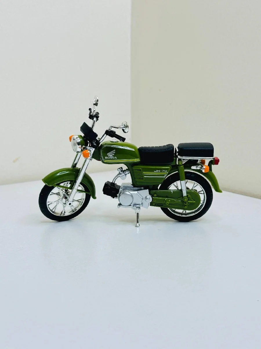 Die-cast model Ready to Rach of a Honda JH-70 Motorcycle Bike B0365 image 9