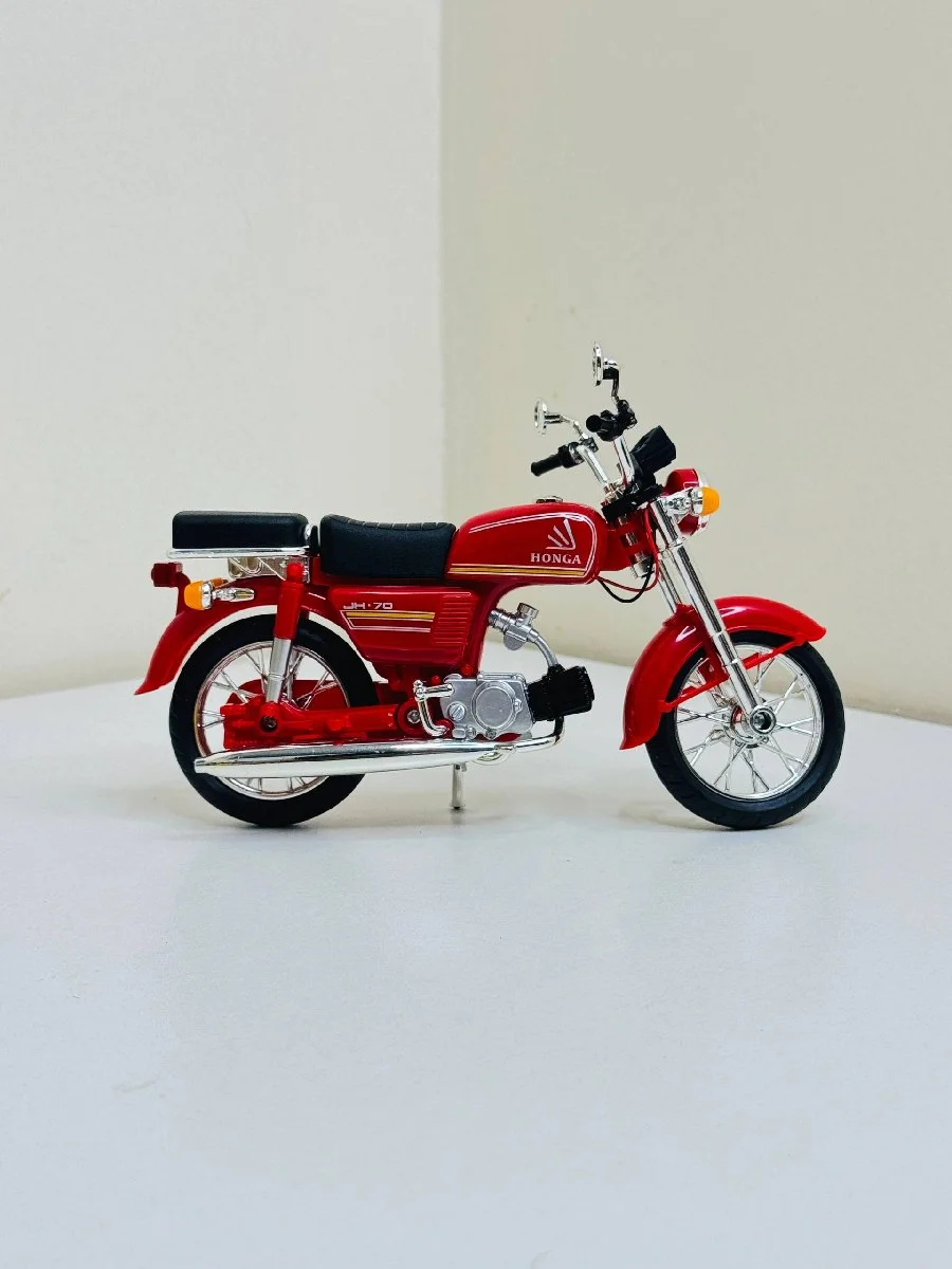 Die-cast model Ready to Rach of a Honda JH-70 Motorcycle Bike B0365 image 4