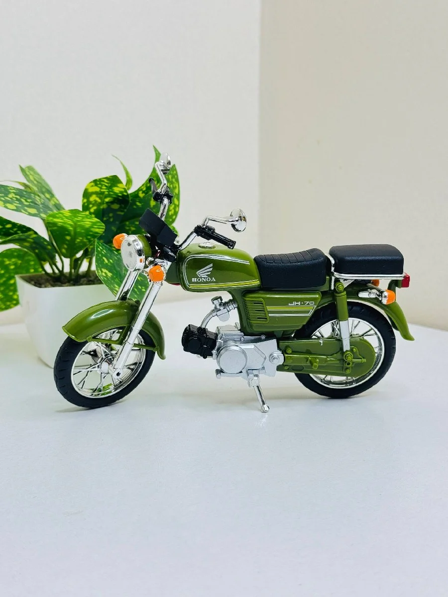 Die-cast model Ready to Rach of a Honda JH-70 Motorcycle Bike B0365 image 3